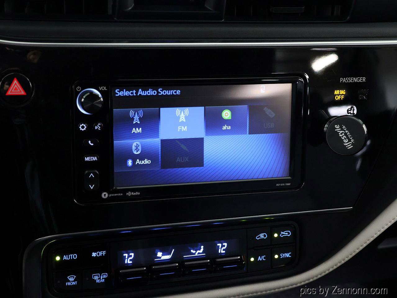 Used 2017 Toyota Corolla iM image 14