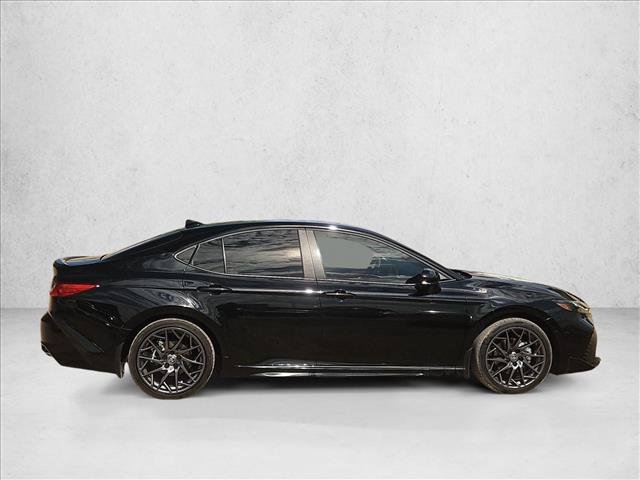 Used 2025 Toyota Camry XSE FWD image 4
