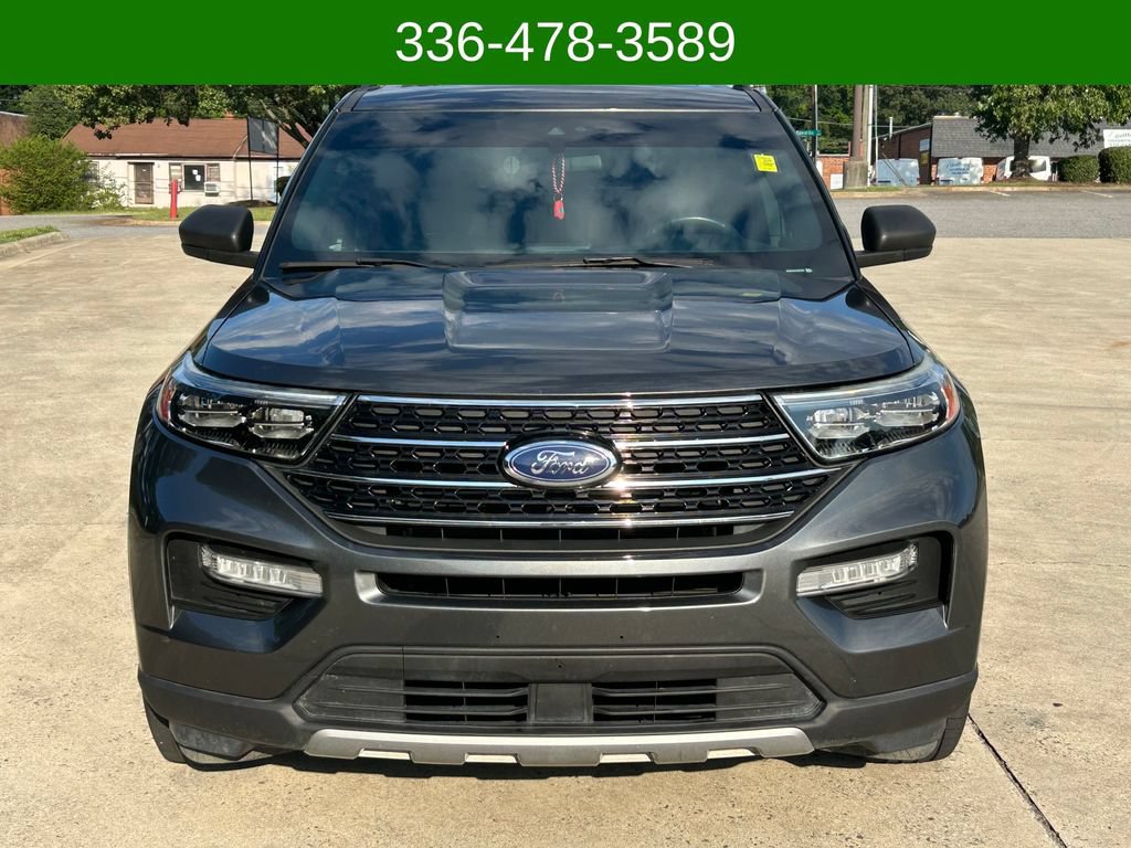 Used 2020 Ford Explorer XLT w/ Equipment Group 202A AWD/4WD image 8