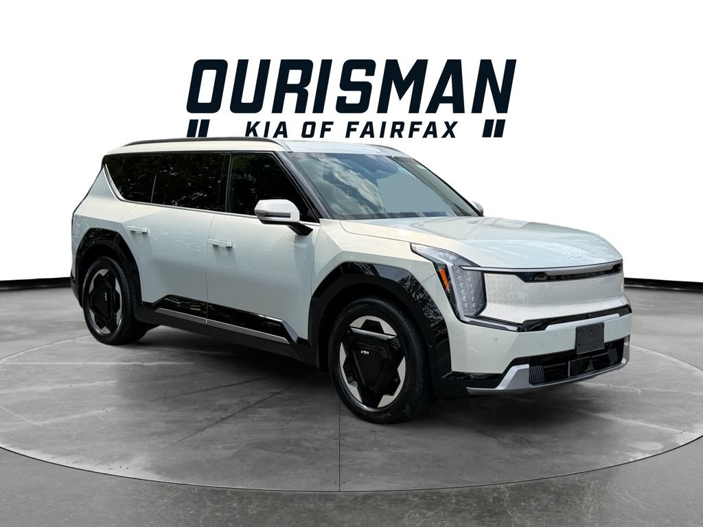 Used 2024 Kia EV9 Land AWD/4WD image 1