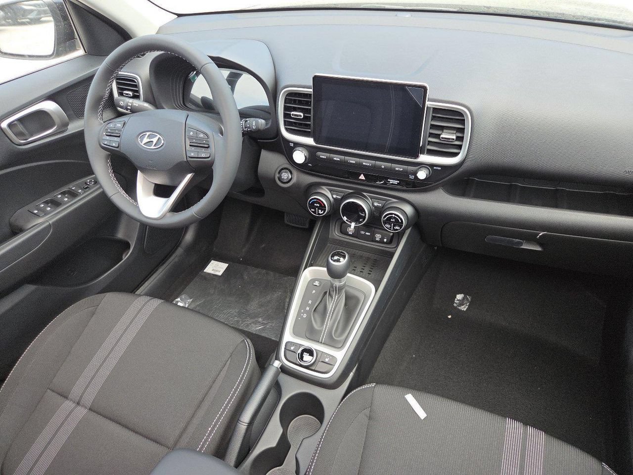 New 2026 Hyundai Venue SEL FWD image 44