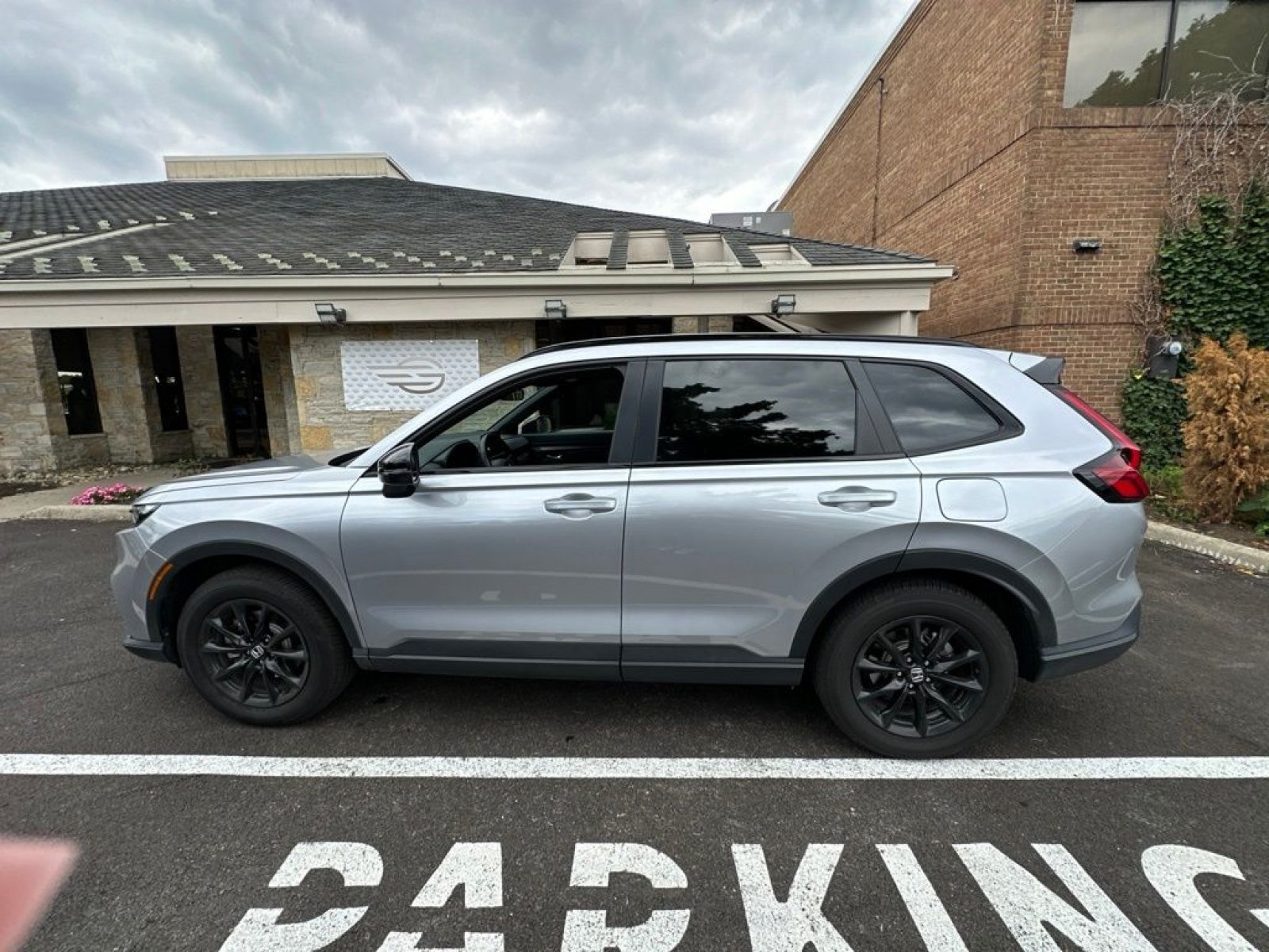 Used 2026 Honda CR-V Sport image 6