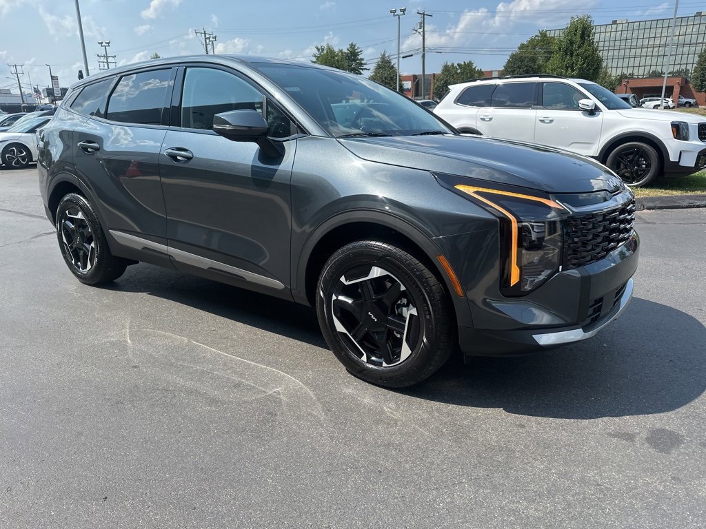 New 2026 Kia Sportage S image 3