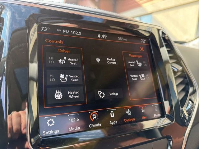 Used 2019 Jeep Cherokee Overland w/ Technology Group image 4