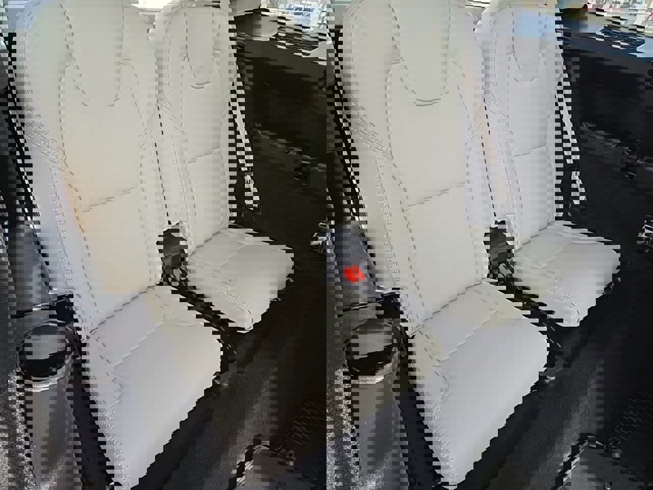 Used 2025 Volvo XC90 B6 Ultra w/ Protection Package Premier image 39