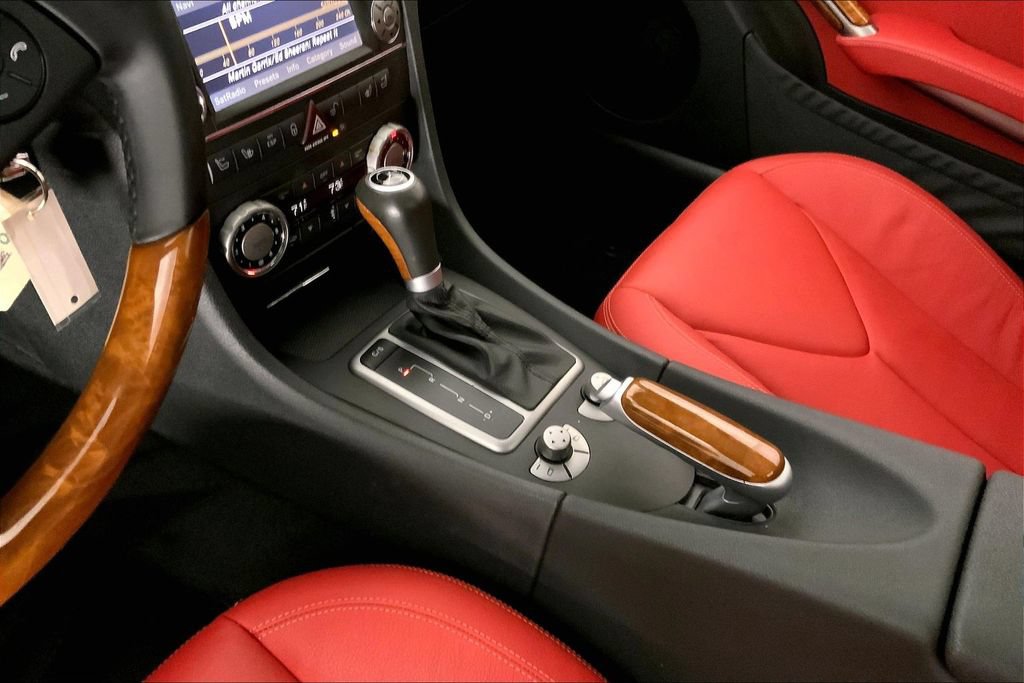 Used 2010 Mercedes-Benz SLK 350 image 19