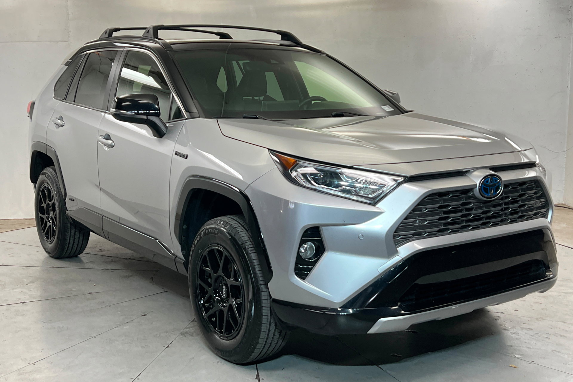 Used 2021 Toyota RAV4 XSE AWD/4WD image 8