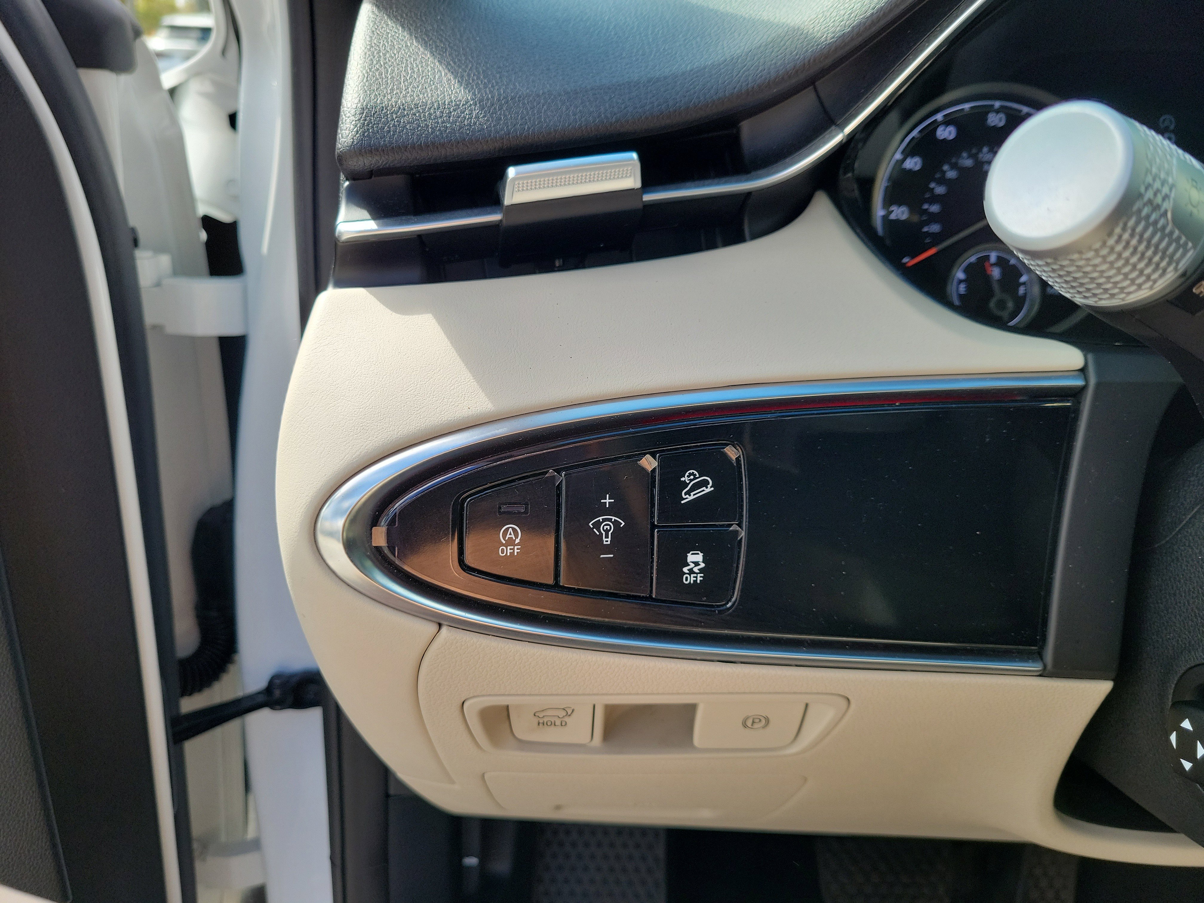 Used 2023 Genesis GV70 2.5T w/ Advanced Package image 20