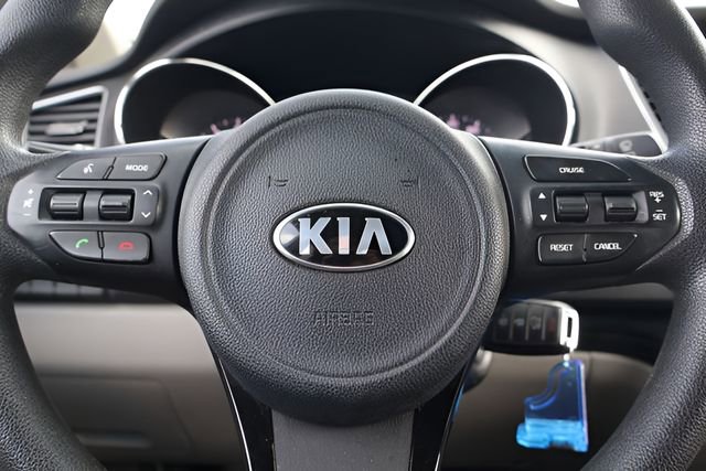 Used 2016 Kia Sedona LX FWD image 20