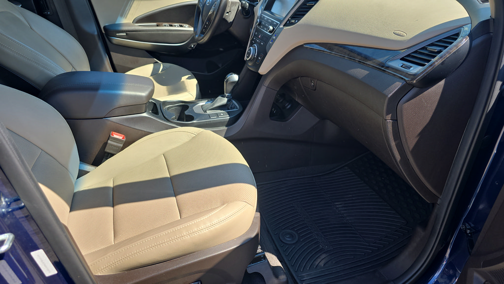 Used 2017 Hyundai Santa Fe Sport AWD/4WD image 13