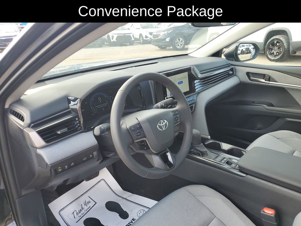 Used 2025 Toyota Camry LE w/ Convenience Package image 8