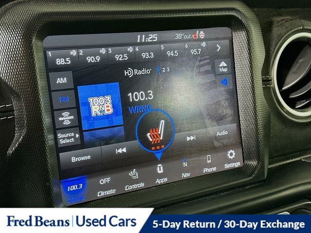 Used 2022 Jeep Wrangler Unlimited Sahara w/ Cold Weather Group AWD/4WD image 17