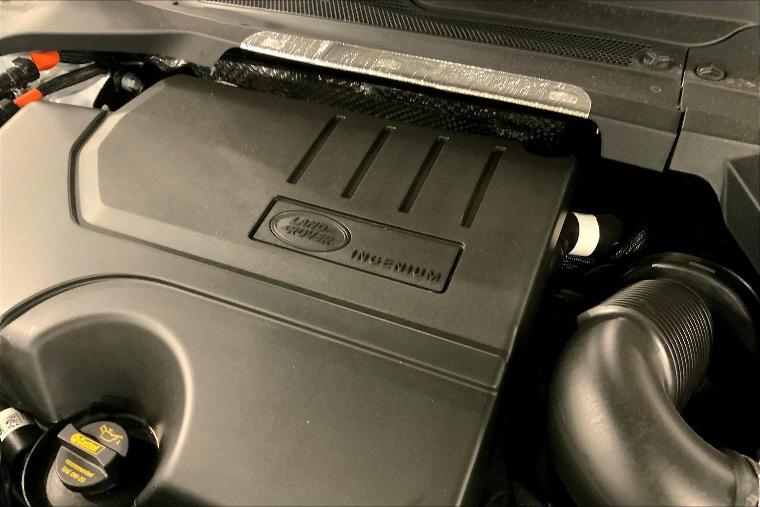 New 2025 Land Rover Discovery Sport S image 17