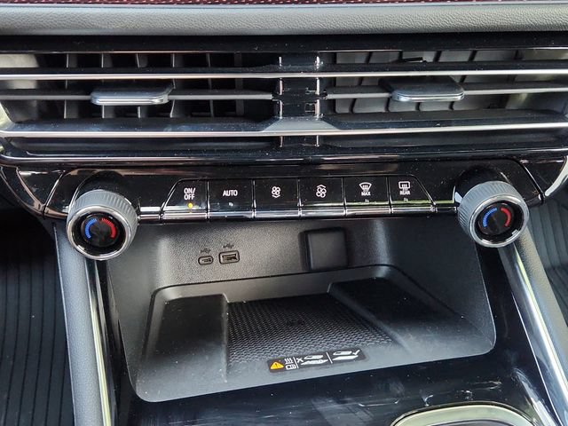 New 2026 Chevrolet Traverse Z71 w/ Enhanced Driving Package AWD/4WD image 27