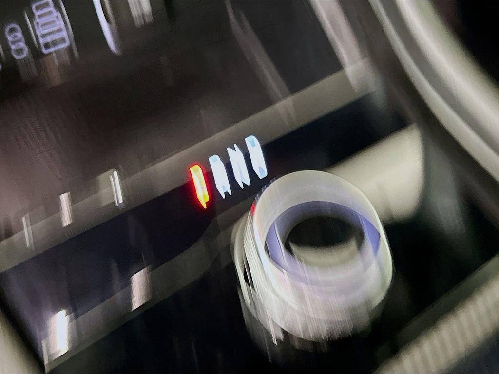 Certified 2024 Jeep Grand Cherokee Laredo w/ Luxury Tech Group I image 26