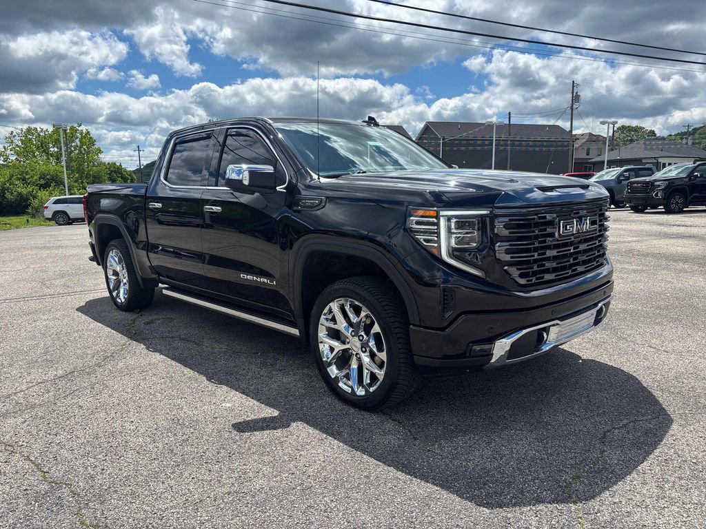 Used 2023 GMC Sierra 1500 Denali Ultimate AWD/4WD image 7