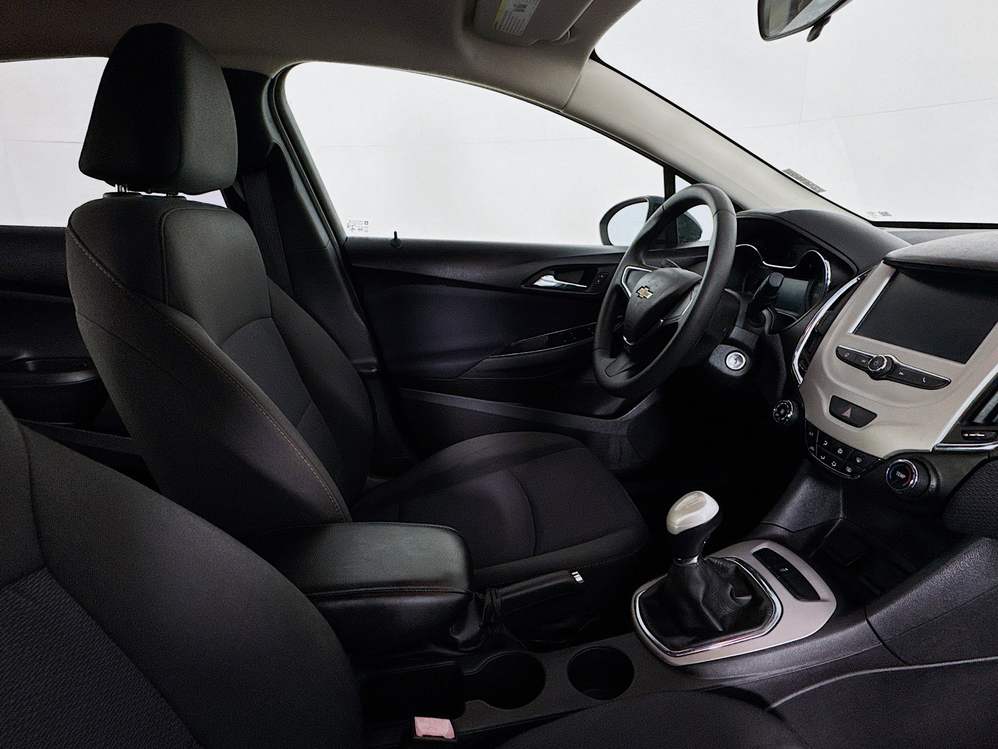 Used 2017 Chevrolet Cruze LS image 25