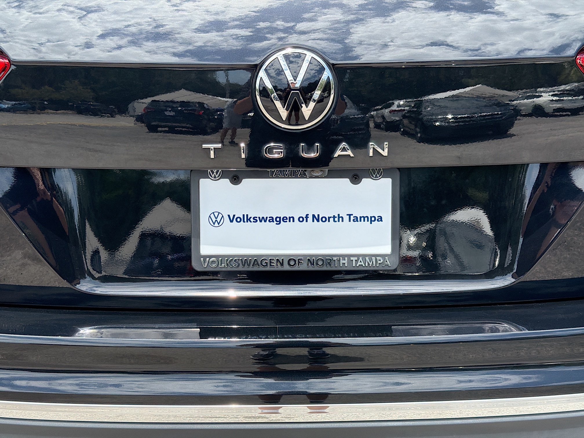 Used 2023 Volkswagen Tiguan S FWD image 11