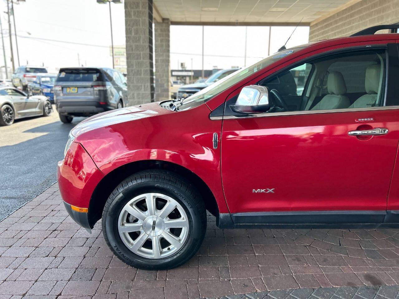 Used 2010 Lincoln MKX 2WD image 5