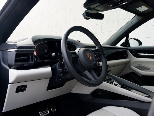 Certified 2025 Porsche Macan 4S Electric image 4