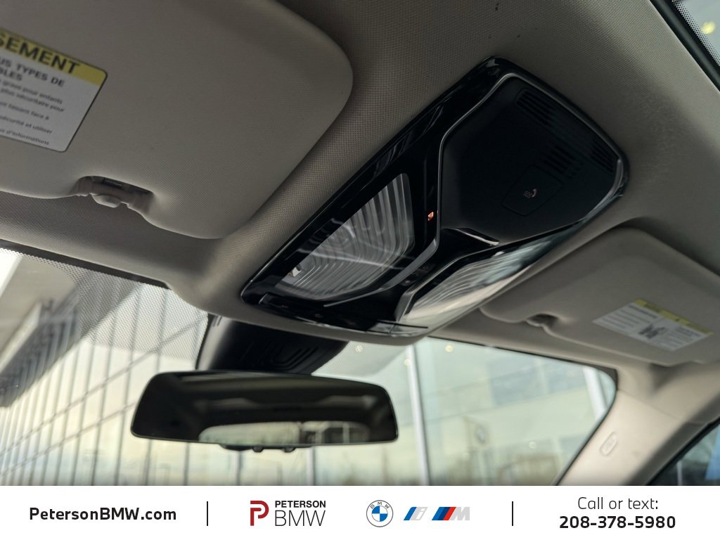 Used 2022 BMW X7 xDrive40i w/ Premium Package image 34