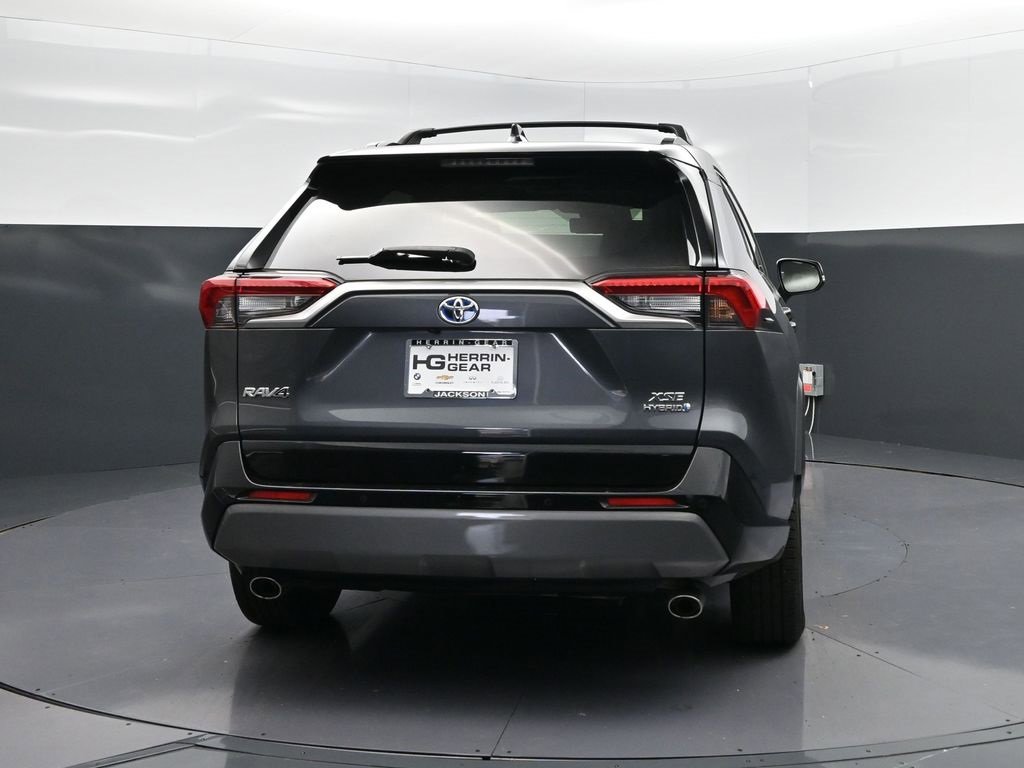 Used 2019 Toyota RAV4 XSE image 6
