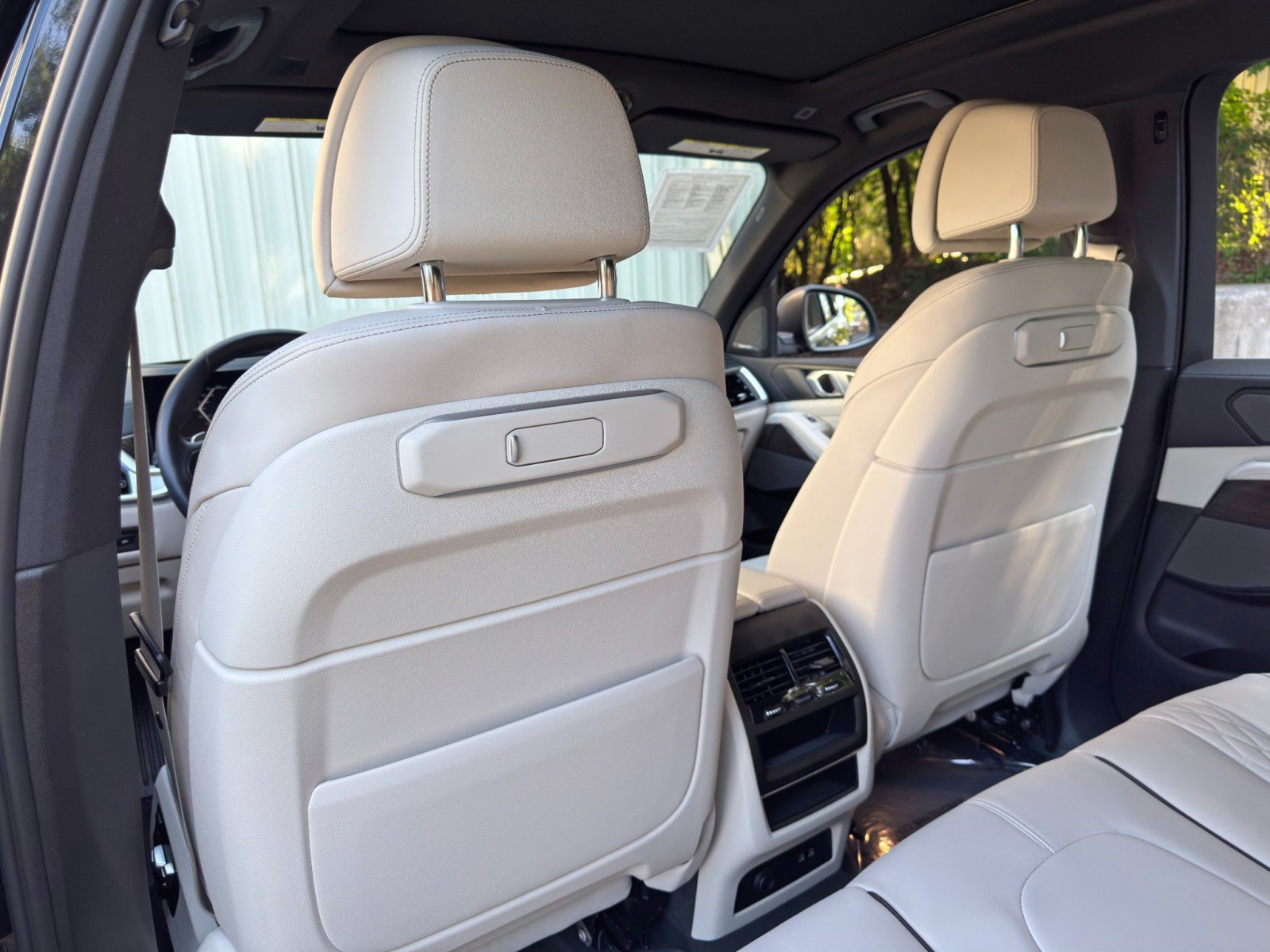 Used 2024 BMW X5 xDrive50e w/ Premium Package AWD/4WD image 41