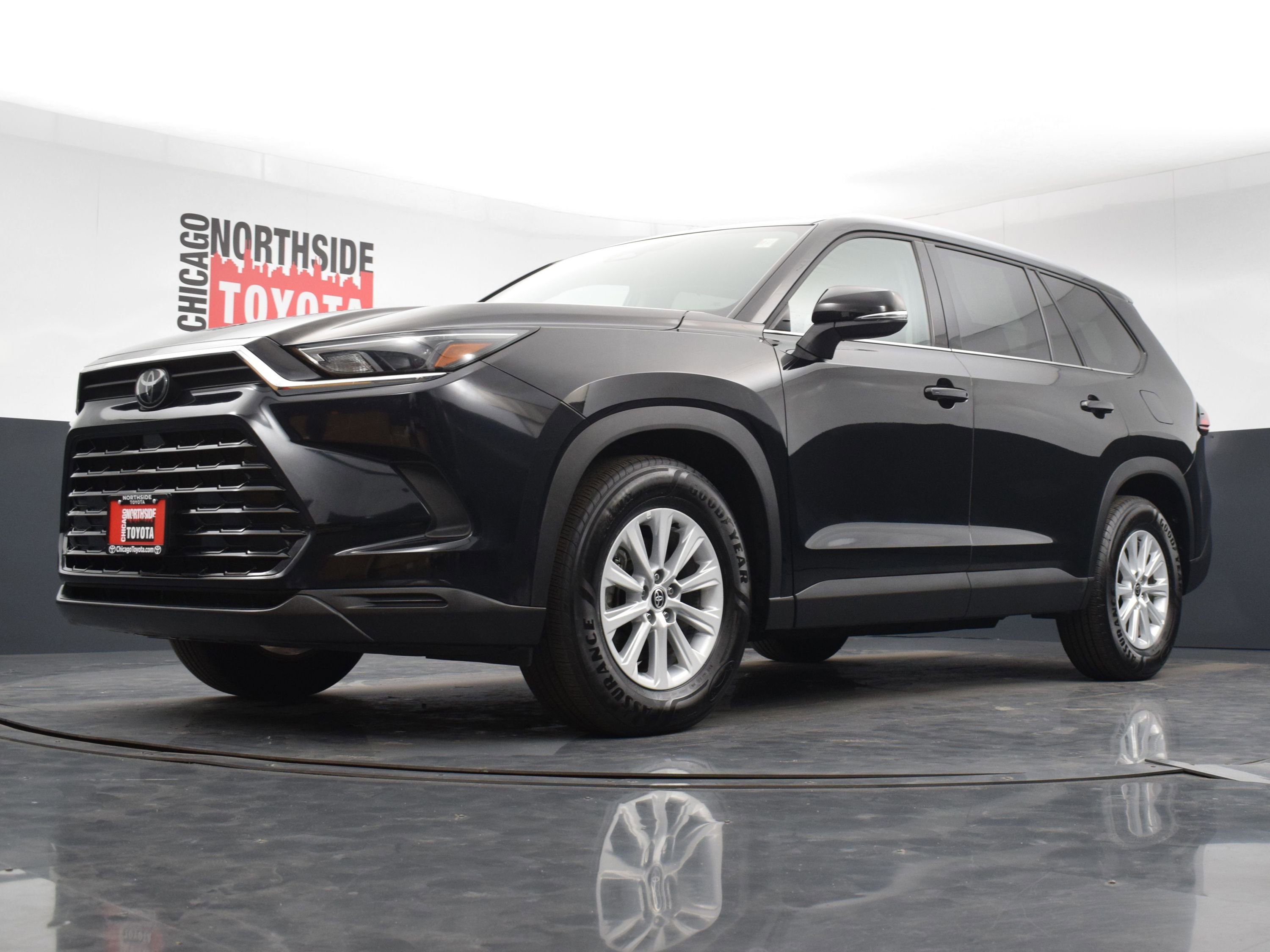 Used 2025 Toyota Grand Highlander AWD image 34