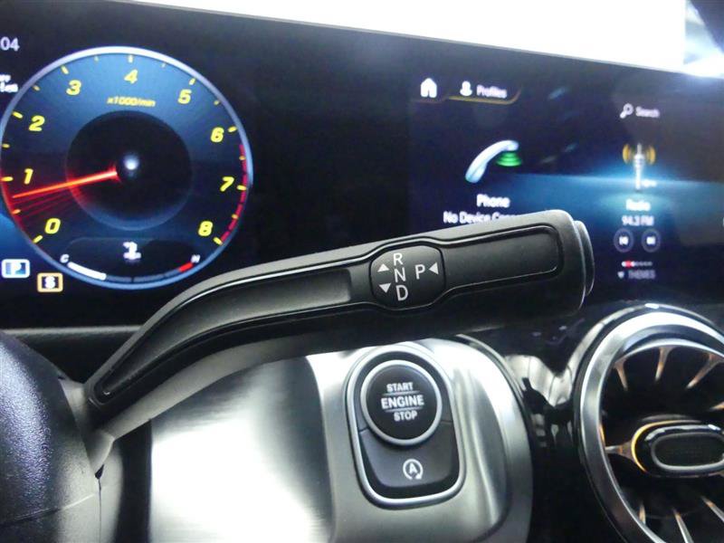 Used 2023 Mercedes-Benz GLB 250 w/ AMG Line image 18