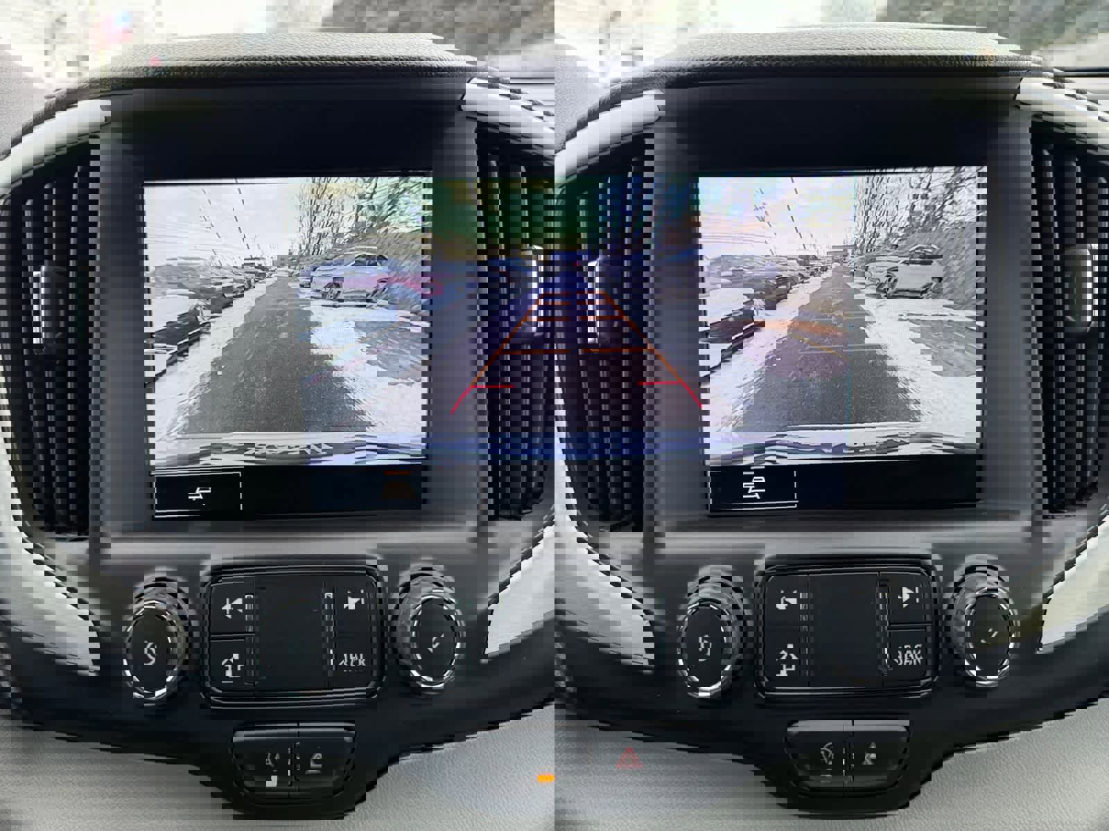 Used 2023 GMC Terrain SLT image 20