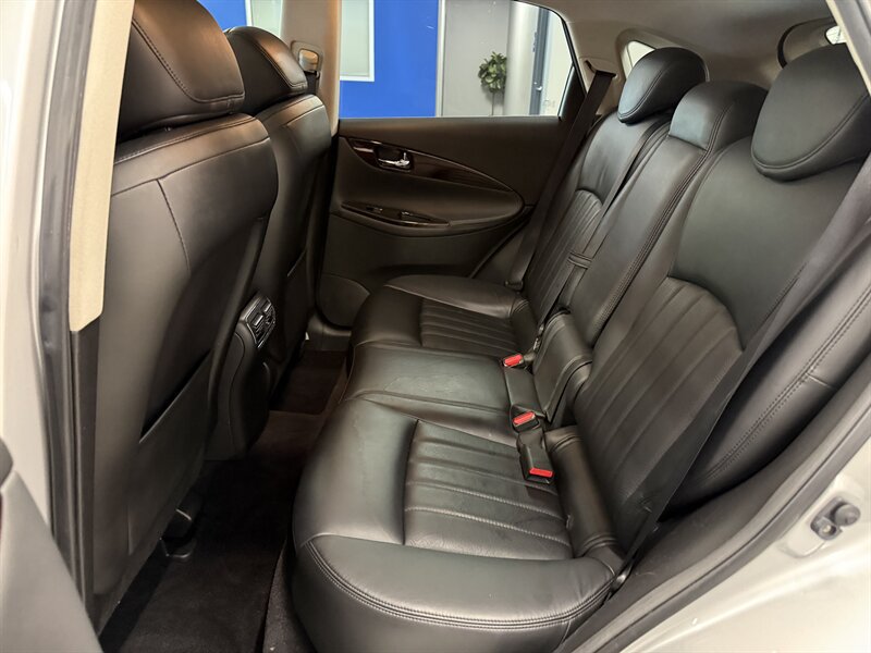 Used 2011 INFINITI EX35 Journey w/ Premium Pkg AWD/4WD image 21