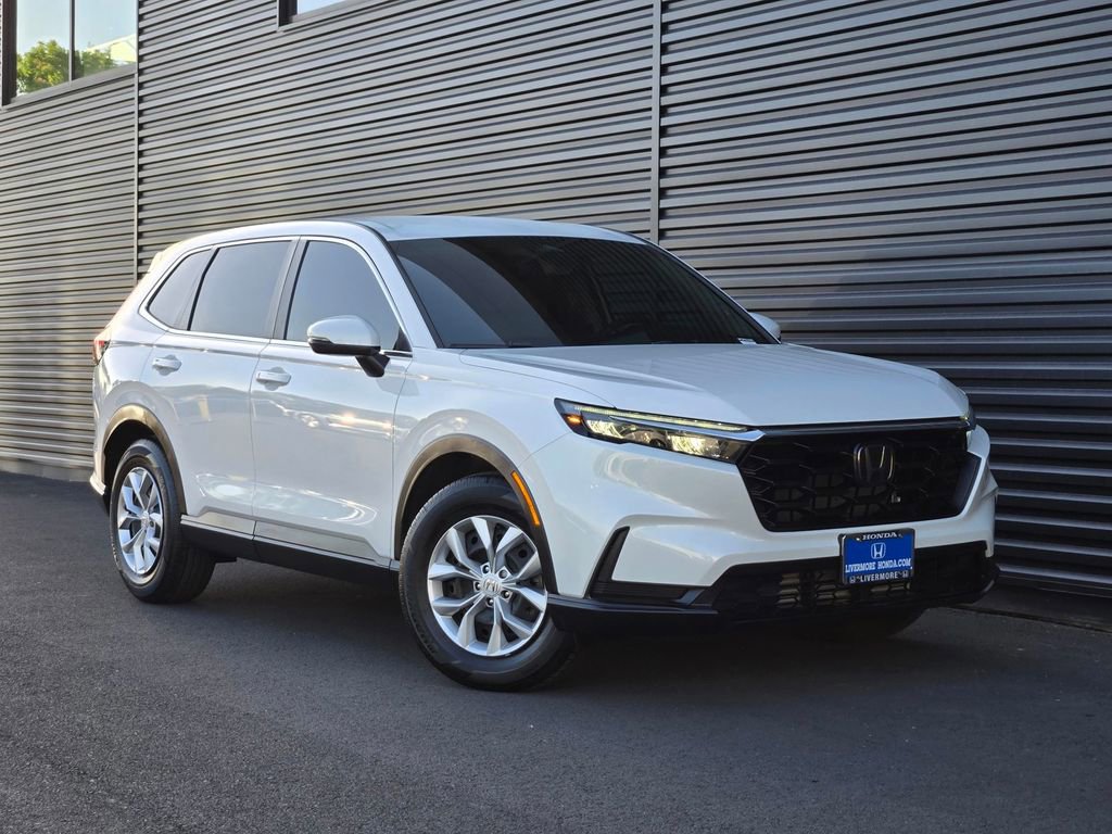 Used 2025 Honda CR-V LX image 1