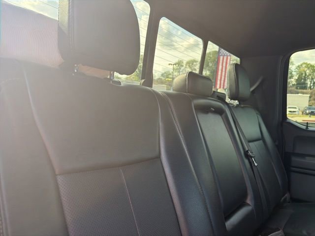 Used 2022 Ford F250 Lariat w/ Black Appearance Package image 18