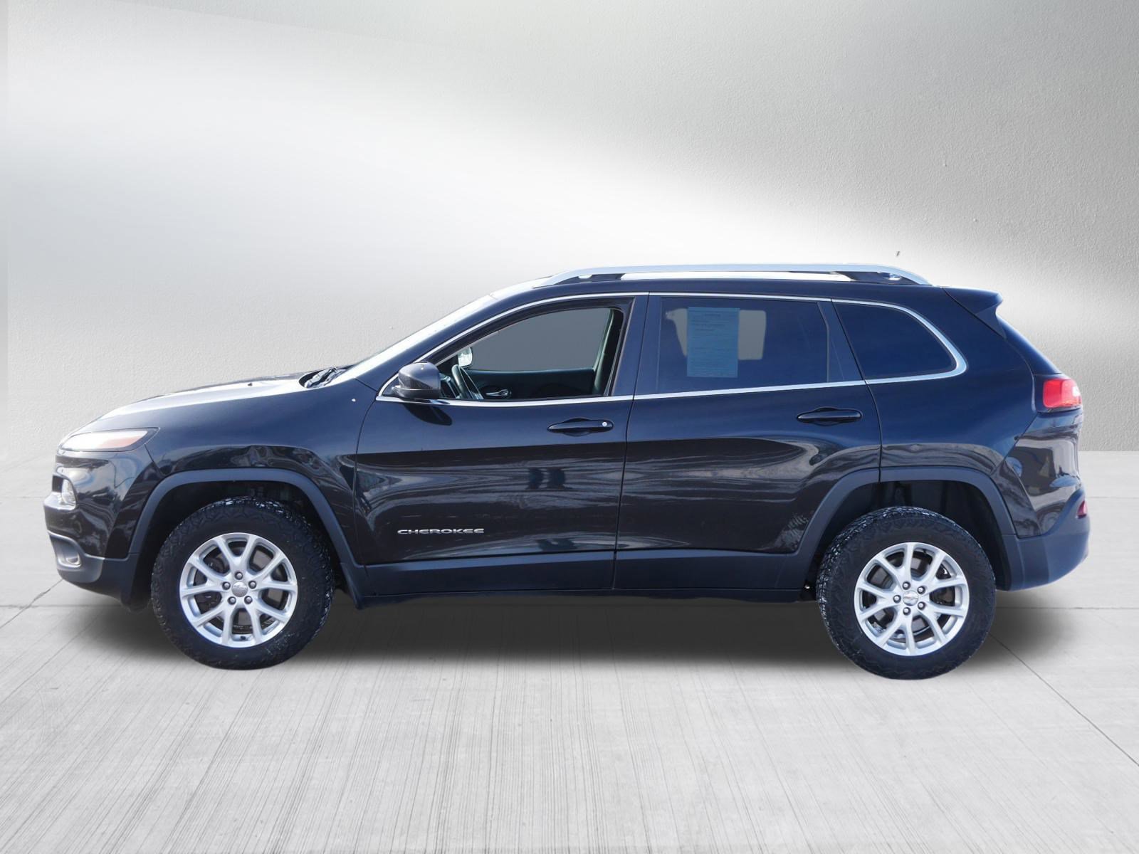Used 2014 Jeep Cherokee Latitude w/ Cold Weather Group image 4