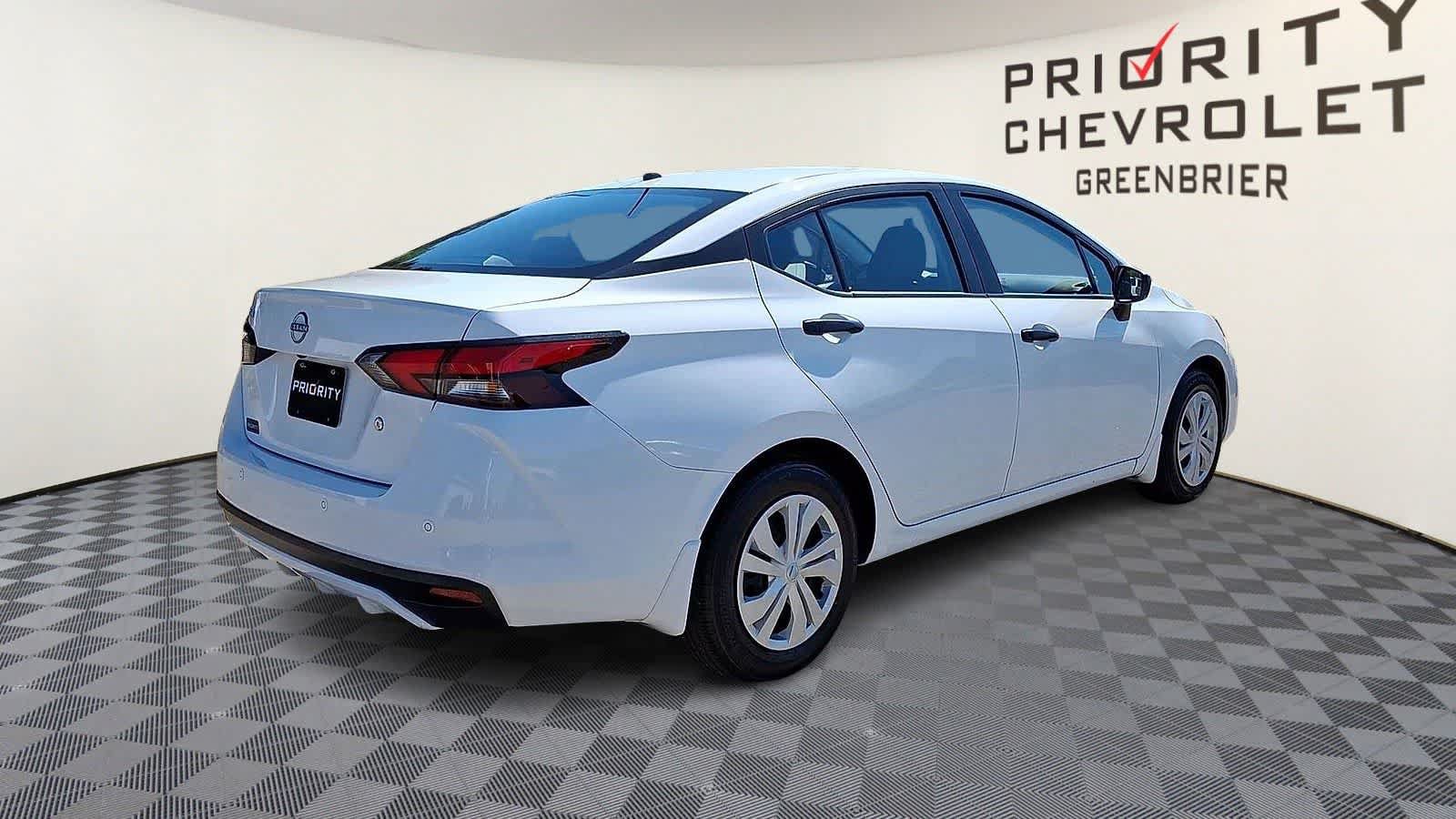 Used 2025 Nissan Versa S w/ Trunk Package FWD image 8
