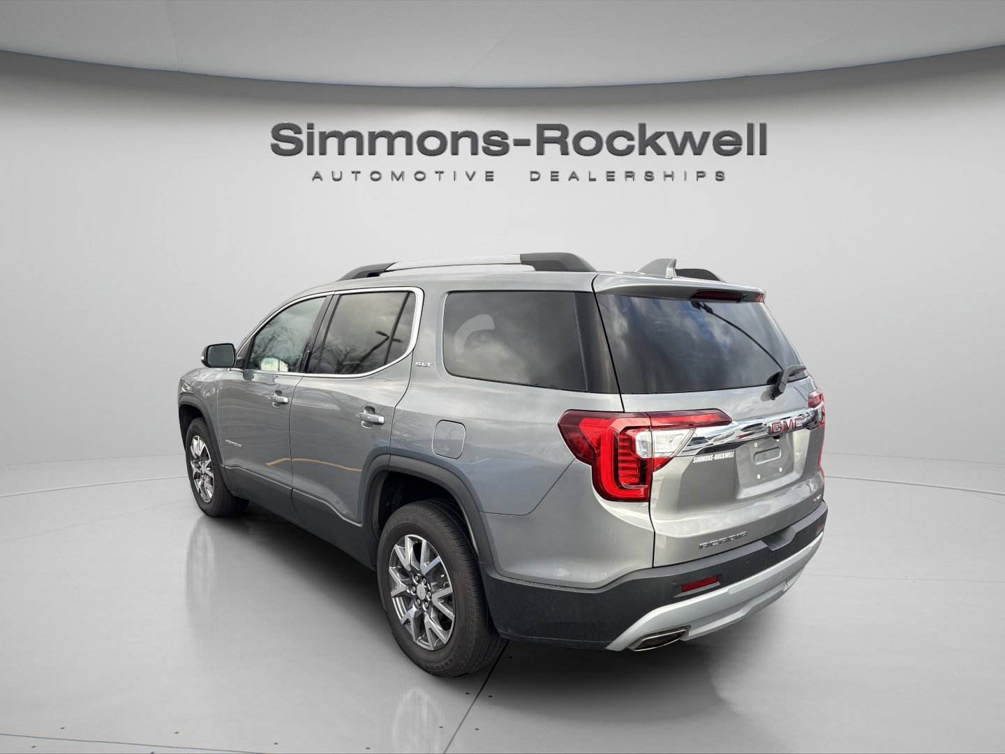 Used 2023 GMC Acadia SLT image 29