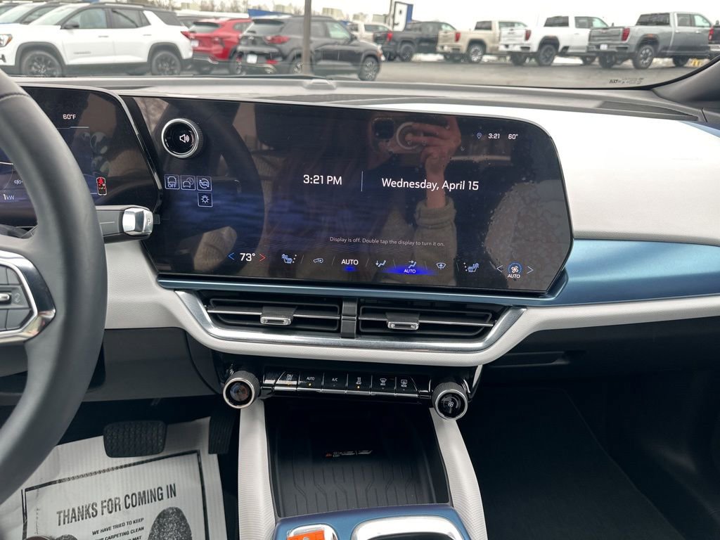 Used 2025 Chevrolet Equinox EV LT image 21