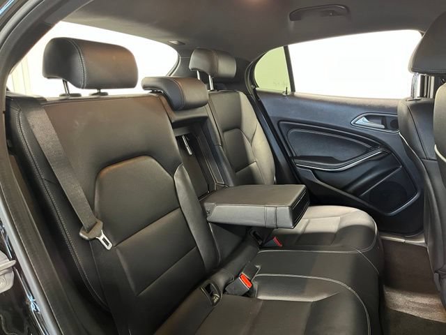 Used 2020 Mercedes-Benz GLA 250 4MATIC w/ Convenience Package image 13