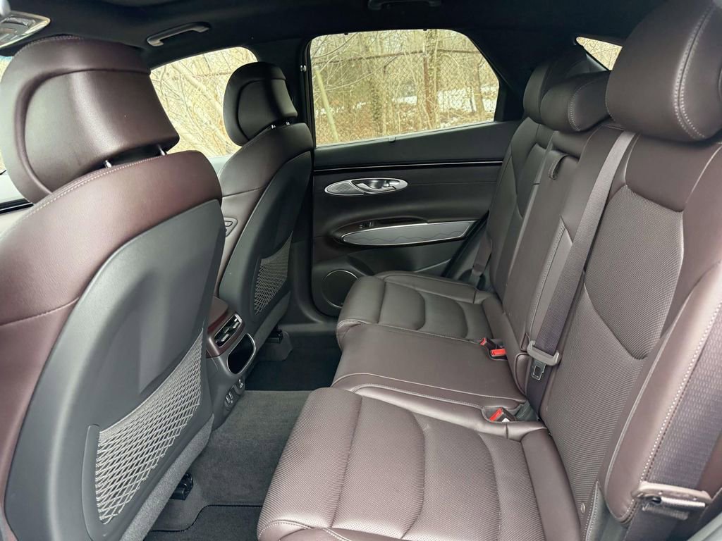 Certified 2023 Genesis GV70 2.5T w/ Advanced Package image 9