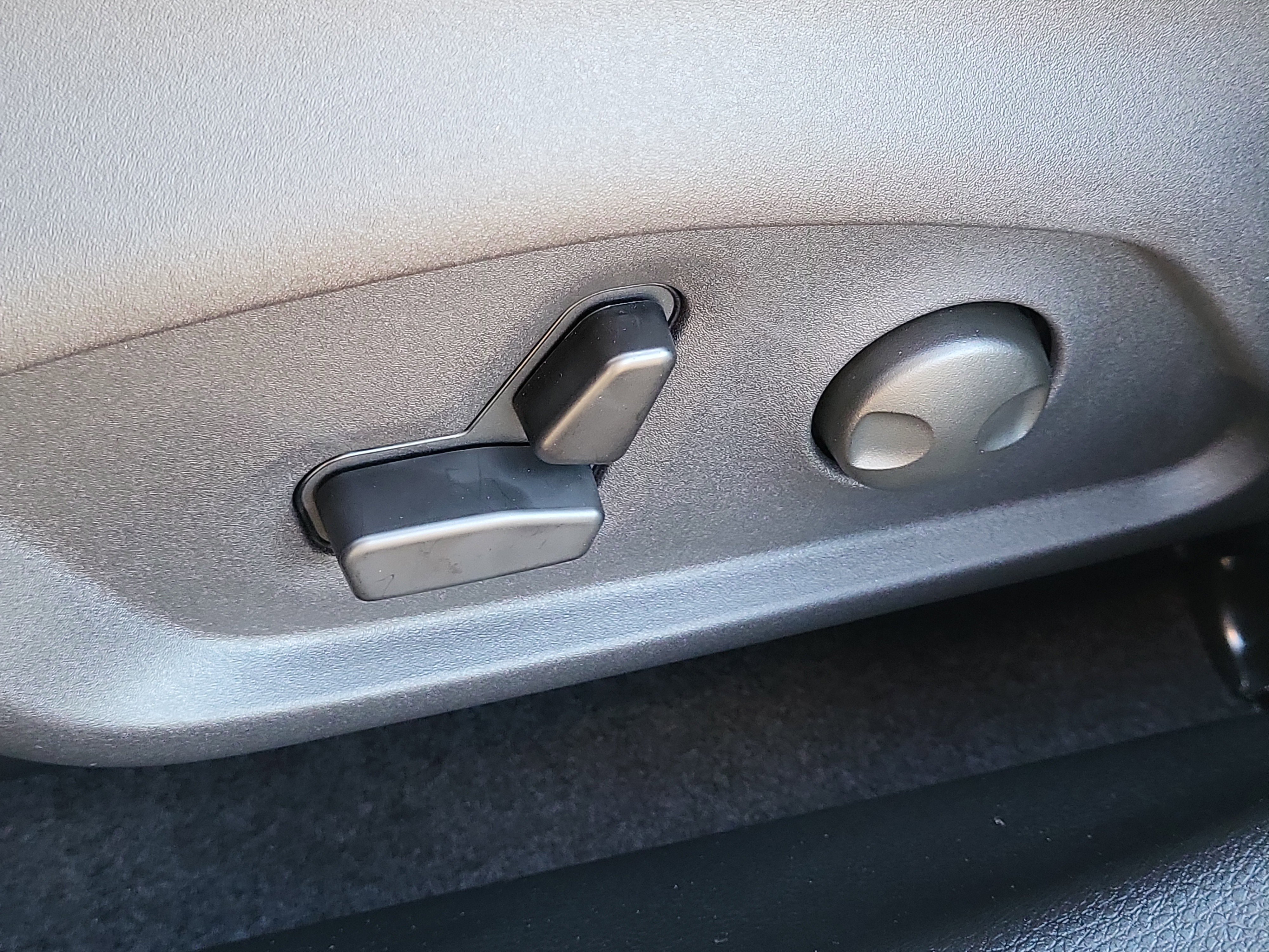 New 2026 Jeep Compass Trailhawk w/ Sun, Sound & Navigation Group image 21