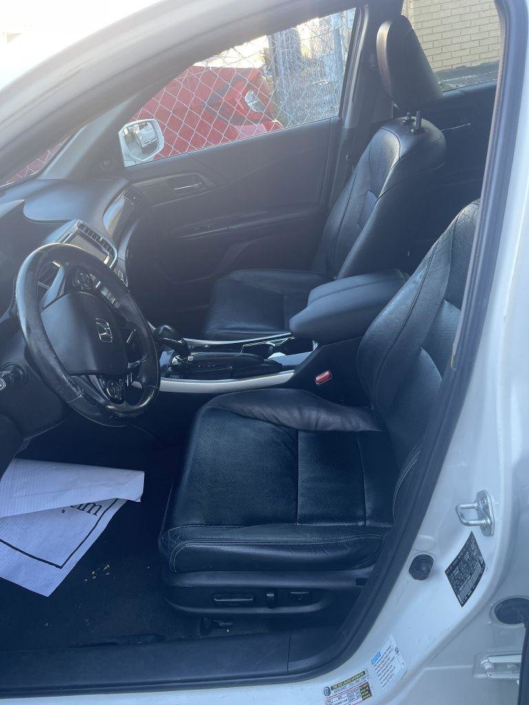 Used 2017 Honda Accord EX-L image 16