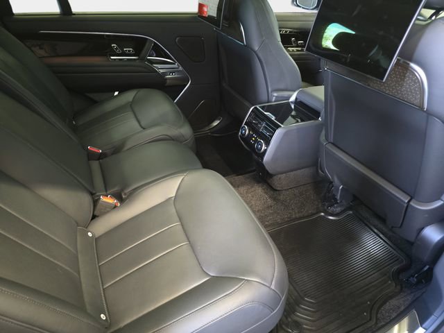 Certified 2025 Land Rover Range Rover Long Wheelbase Autobiography image 13
