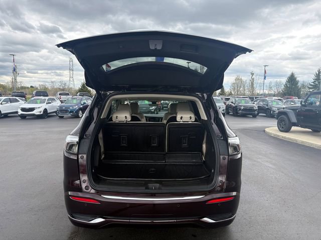 Used 2023 Buick Enclave Avenir w/ Avenir Technology Package AWD/4WD image 18