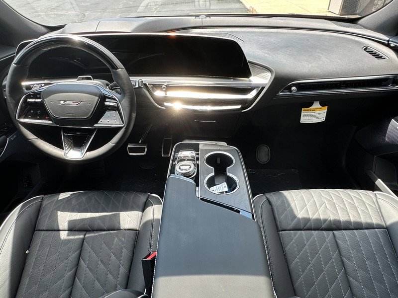 New 2026 Cadillac Lyriq V image 10