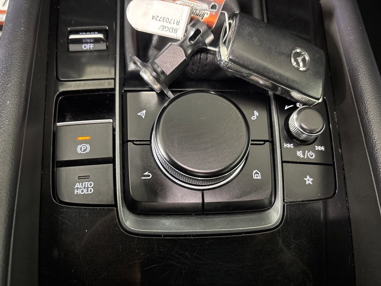 Used 2024 MAZDA MAZDA3 s image 19