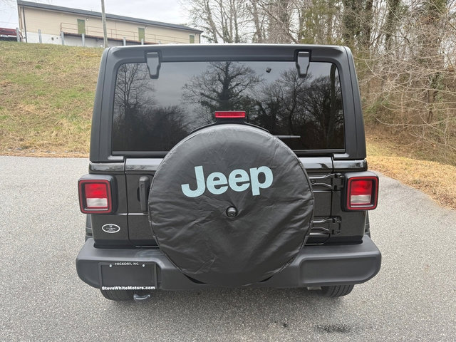 Used 2023 Jeep Wrangler Sport image 7