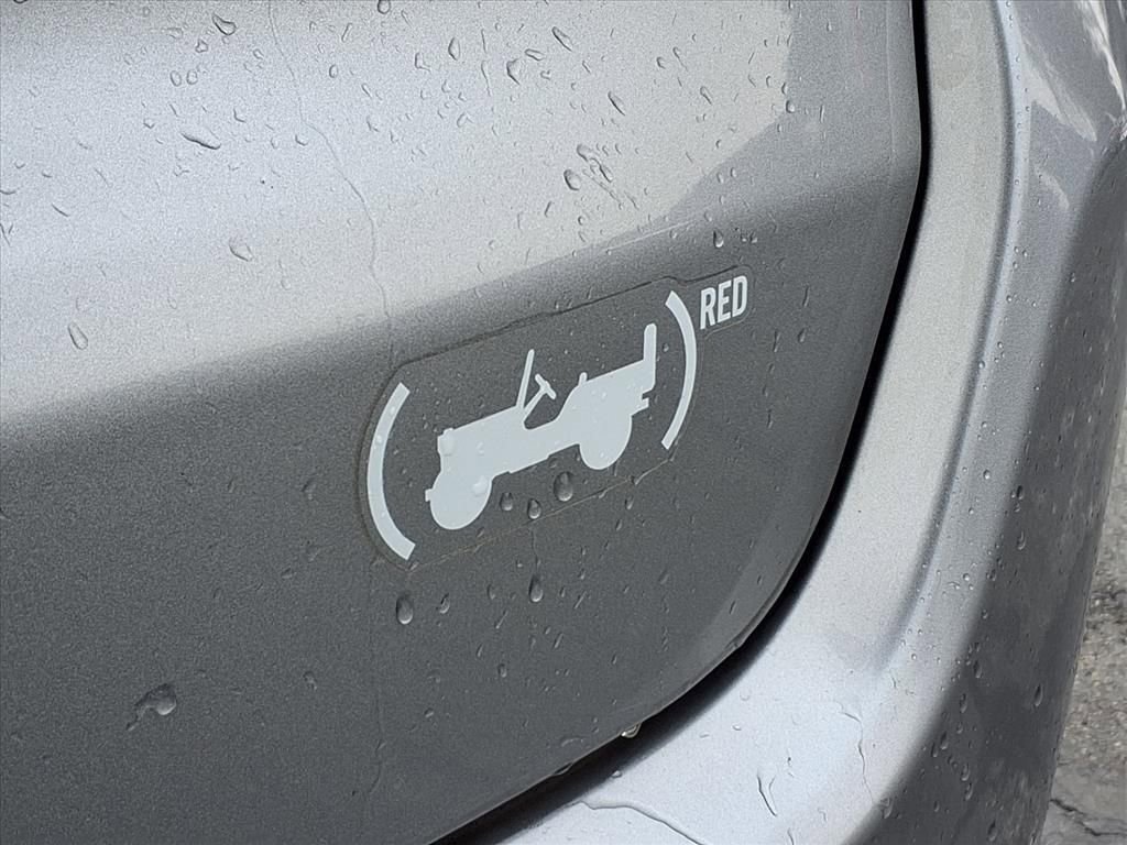 Used 2023 Jeep Compass Limited image 20