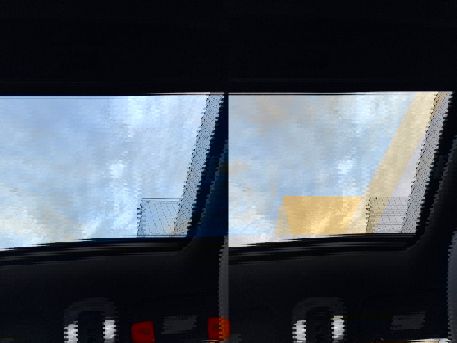 Certified 2023 Hyundai Elantra N Line image 33