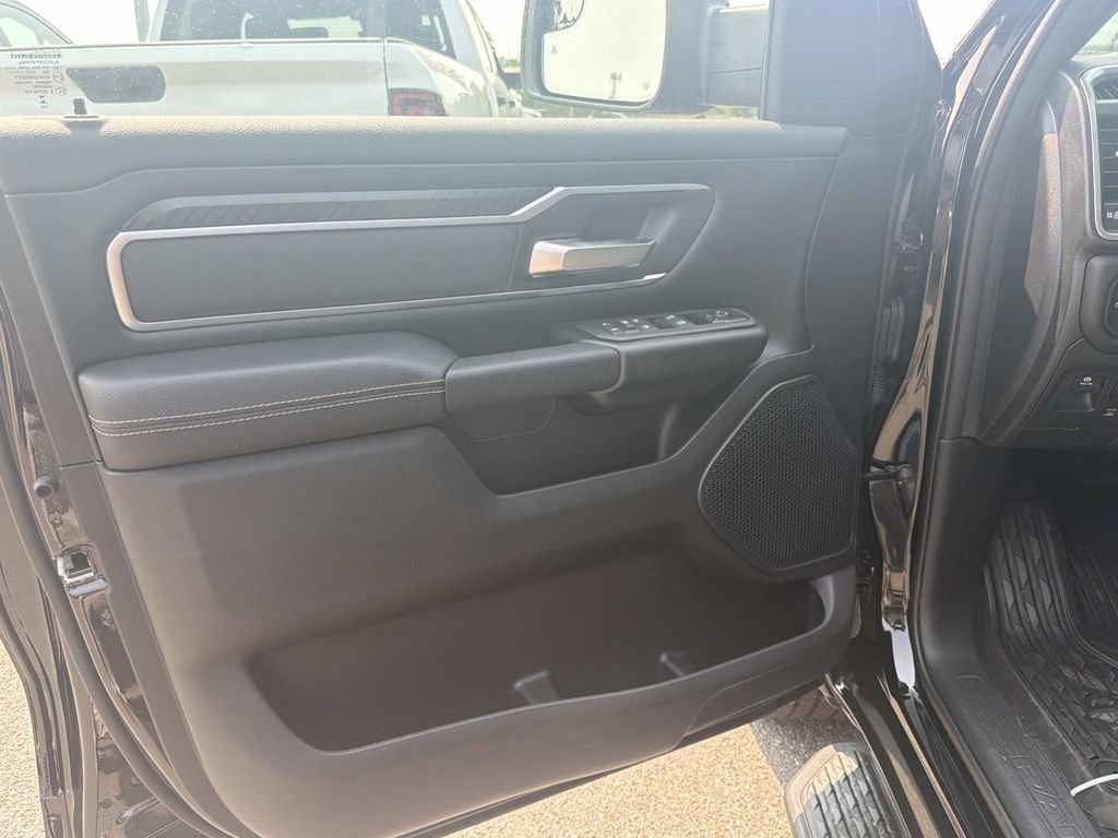 New 2026 RAM 1500 Big Horn AWD/4WD image 13