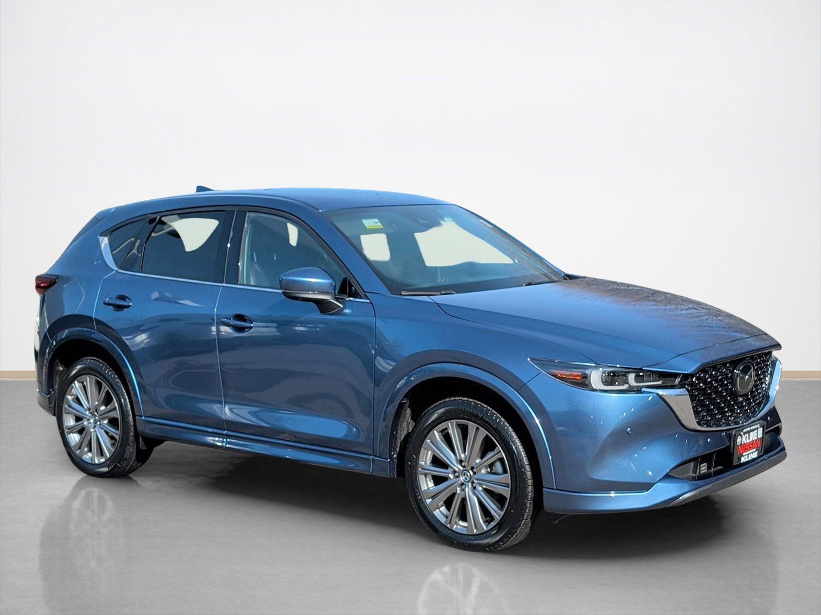 Used 2023 MAZDA CX-5 Signature image 1